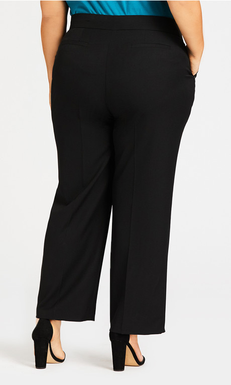 flattering trousers for curvy figures