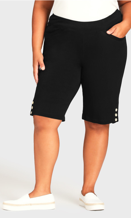 plus size knit shorts with pockets